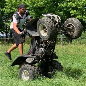 Meet your Posher, Andras